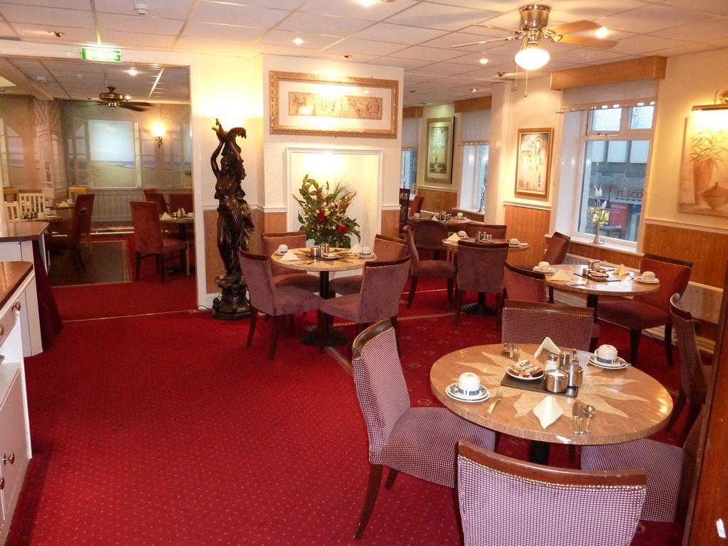 The Regal Hotel Blackpool Extérieur photo